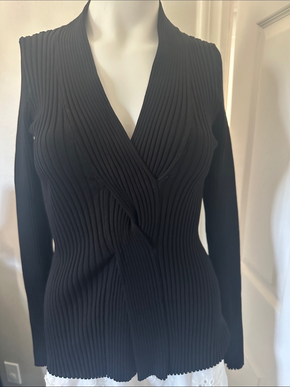 Beulah Black Ribbed V-Neck Long Sleeve Top